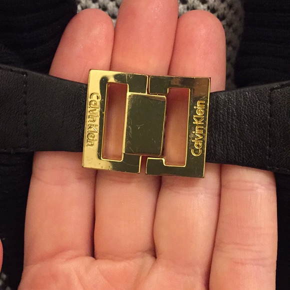 Calvin Klein short sleeve sweater - Picture 2 of 4